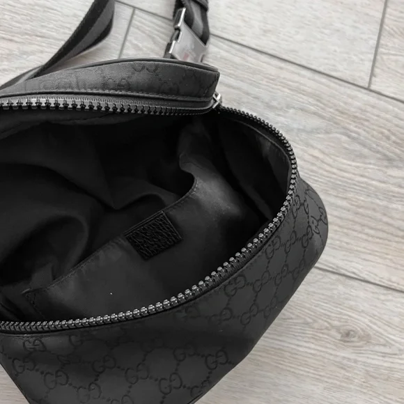 Rare Gucci Black Monogram Guccissima Belt Shoulder Bag Italy - Picture 10 of 14